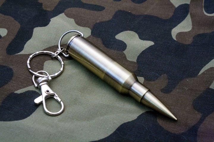 Metalowy pendrive w kształcie kuli AK47