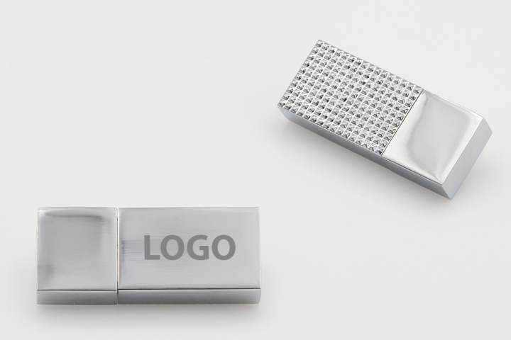 Efektowny metalowy pendrive USB do znakowania laserem