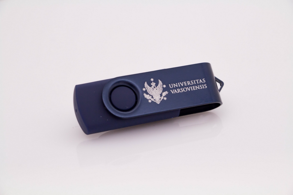 Pendrive z grawerem logo 